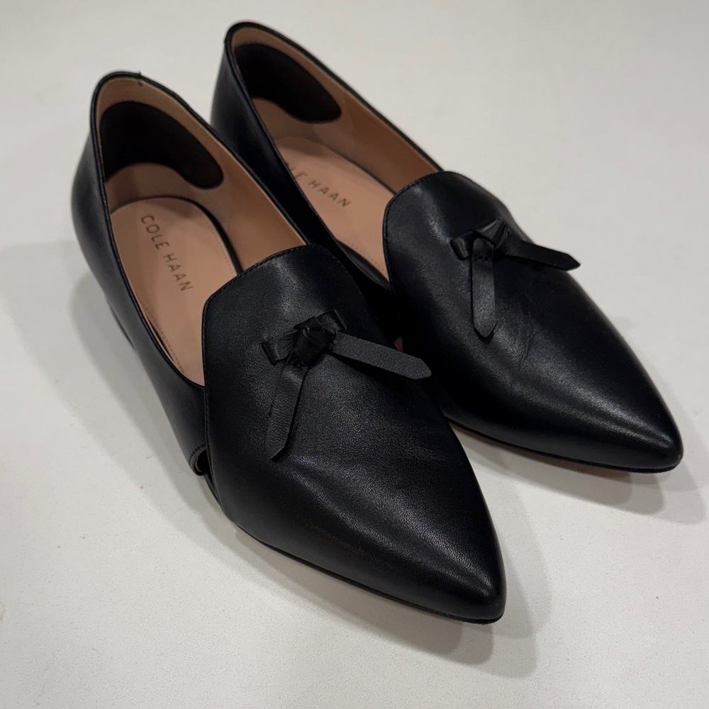 Cole Haan Women's Black Leather Pointed Kitten Heel